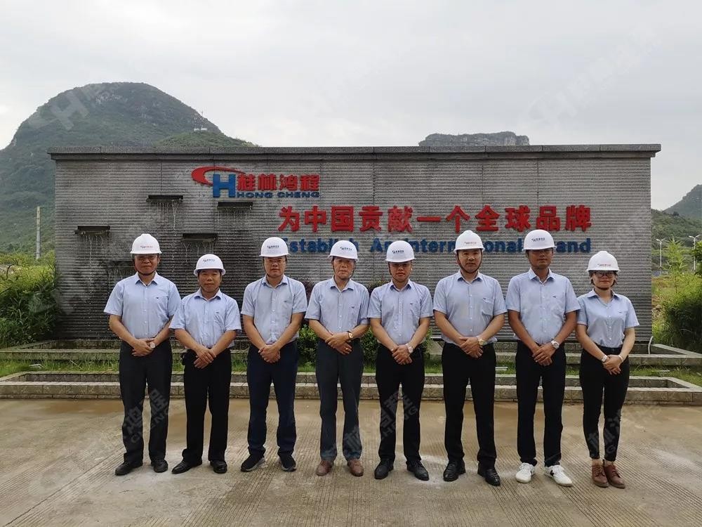 桂林鴻程機電設(shè)備有限公司廠區(qū)2#生產(chǎn)廠房開工大吉！