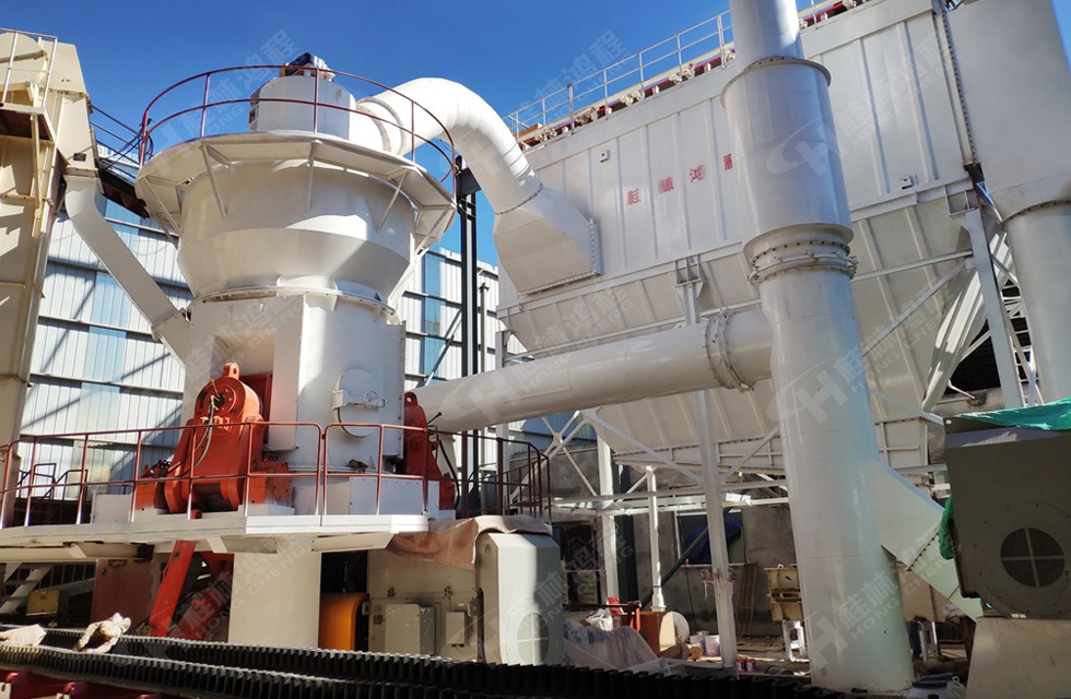 打礦石粉機(jī)器多少錢一臺(tái)？立式磨機(jī)設(shè)備-桂林鴻程HLM立式磨粉機(jī) ，價(jià)格在上百萬以上