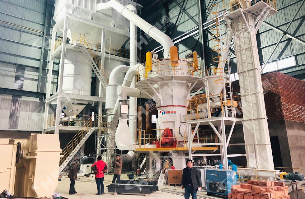 HLMX1300超細(xì)粉打礦石粉機(jī)器磨機(jī)設(shè)備：HLMX超細(xì)立磨機(jī)型號(hào)參數(shù)多，價(jià)格上百萬到上千萬不等